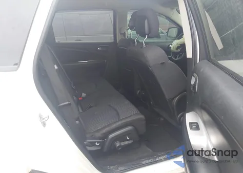 2016 Dodge Journey Sxt z USA, uszkodzony, nr VIN 3C4PDCBB9GT181082